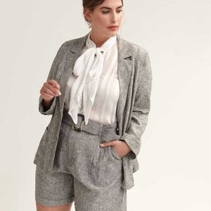 Tailored Linen Blazer
